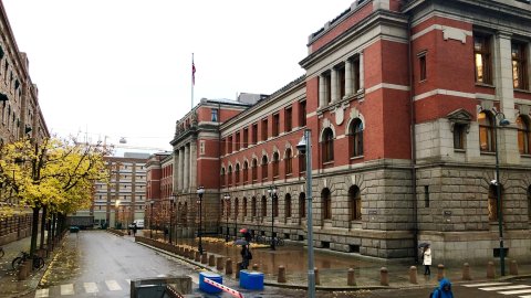 Høyesterett overså anførsel – omgjør ankenektelse og slipper inn meddommer-saken